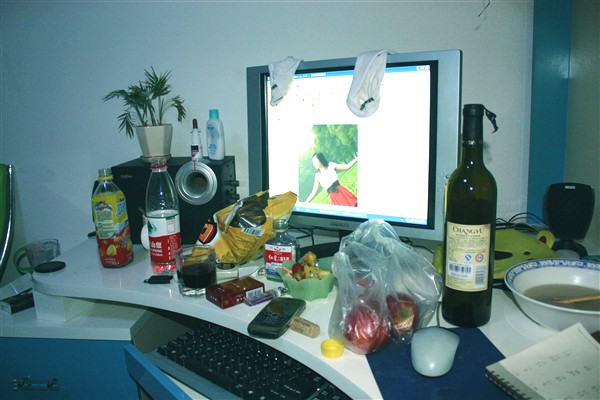 这就是我的电脑桌 - 视觉coffeeshop摄影部落 -