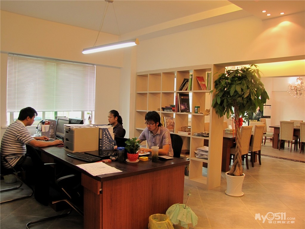 聚成装饰:设计专家--公司新装修图片 - 老帖归档