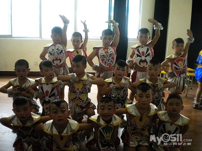 幼儿中班舞蹈酷炫男孩,幼儿中班男孩舞蹈,幼儿中班 .