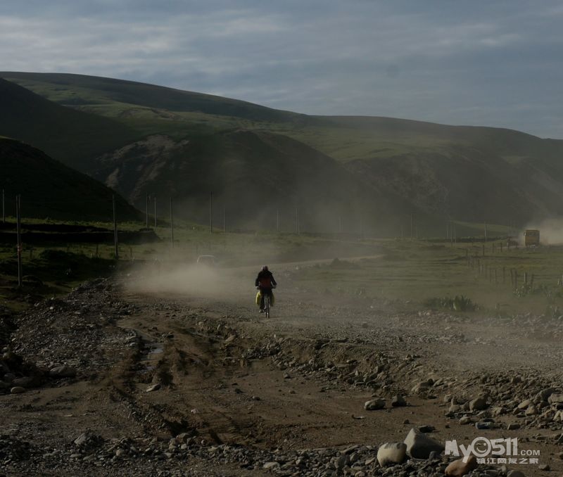 勇闯天路---川藏线骑行纪实 拉萨(布达拉宫)我们