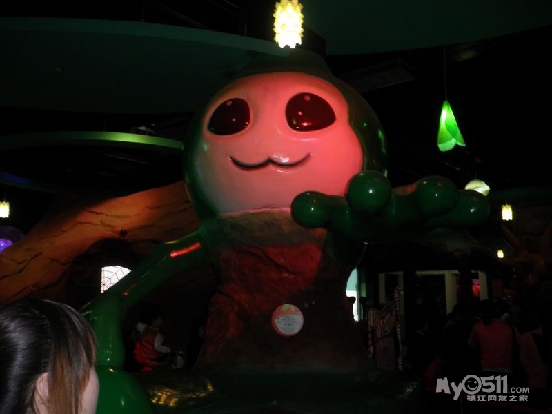 201109小五班 (张老师 范老师 )欢迎新生入园 -