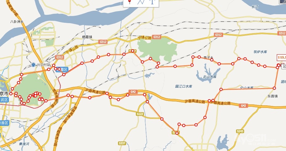 绿野骑踪一一京口瓜洲一水间钟山只隔数重山 