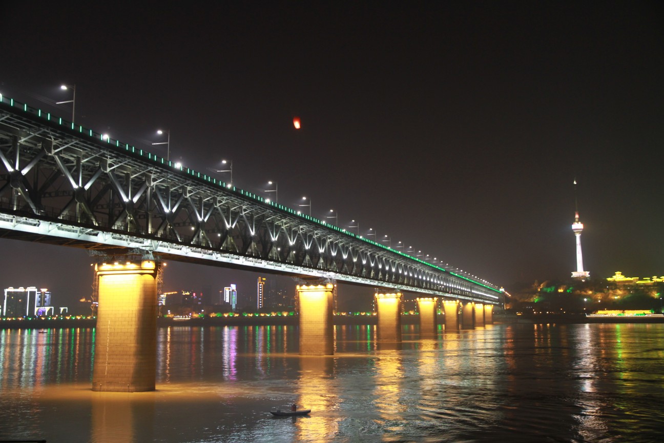 qqq江城武汉的夜晚kkk - 视觉coffeeshop摄影部