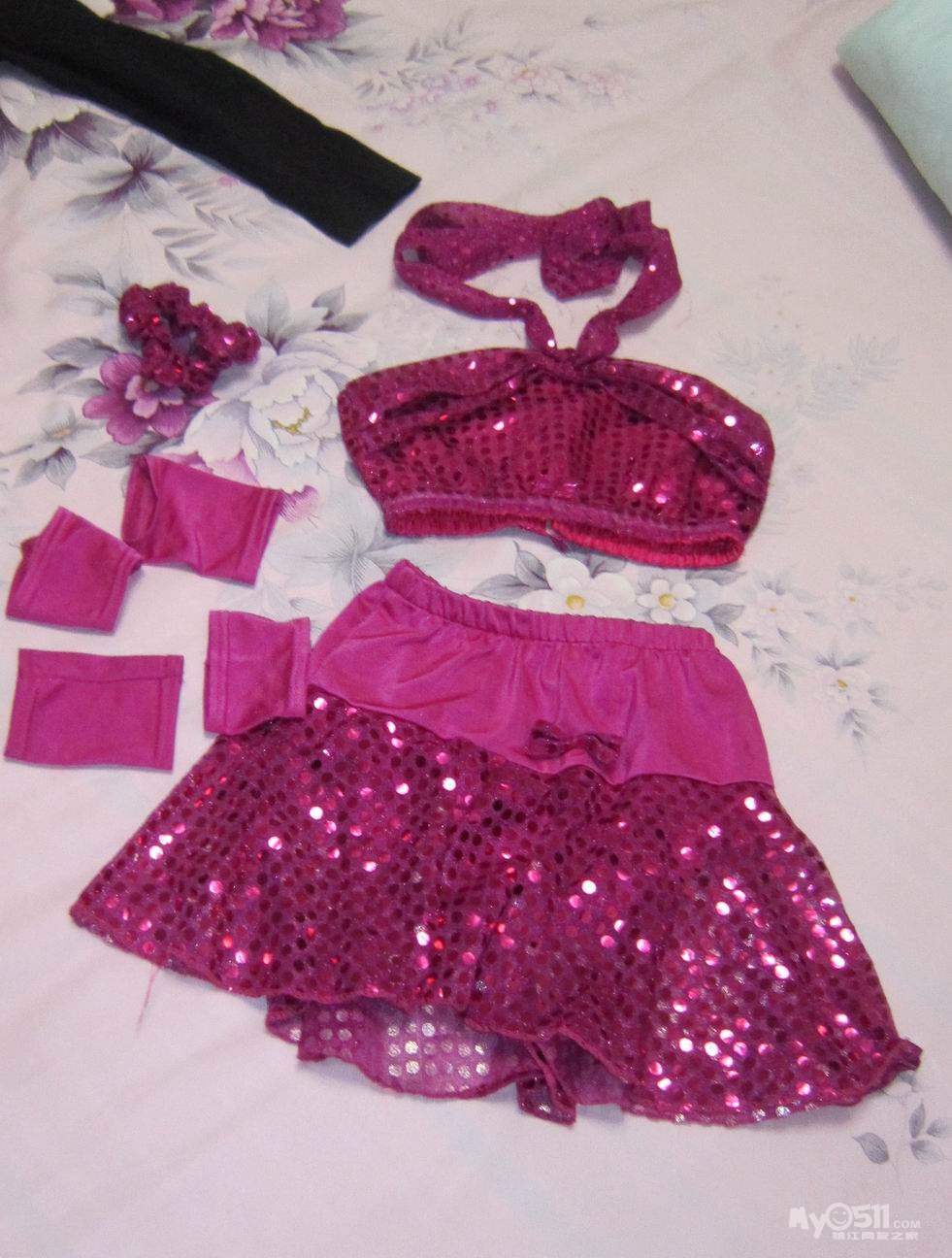 收8岁<em>女孩</em>开始<em>学拉丁舞</em> 穿的衣服和鞋 - 闲置转