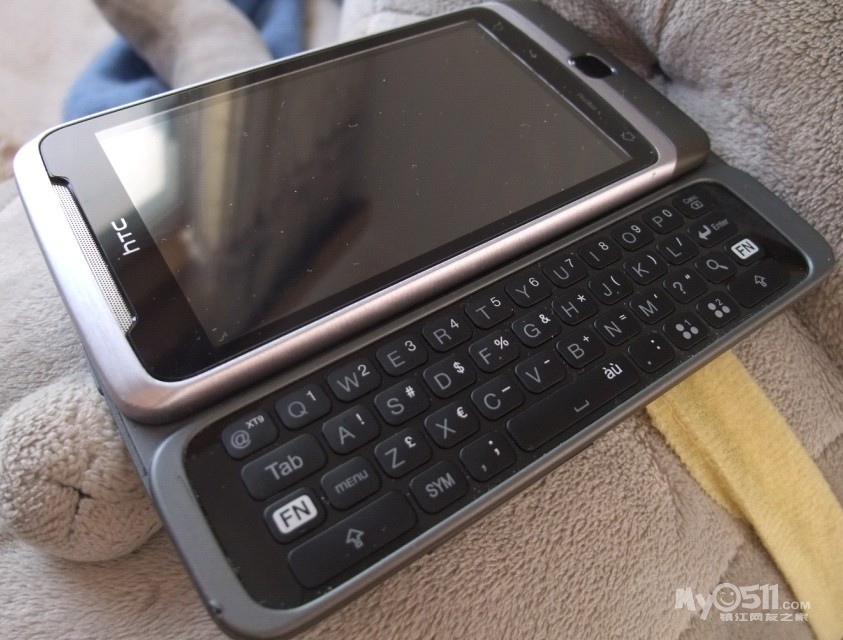 入了新手机了出掉不用的HTC Desire z也叫DZ