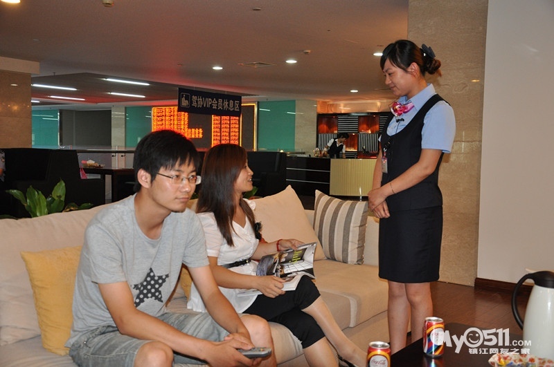 市民有车后服务需求翻番 市驾协推出30项服务