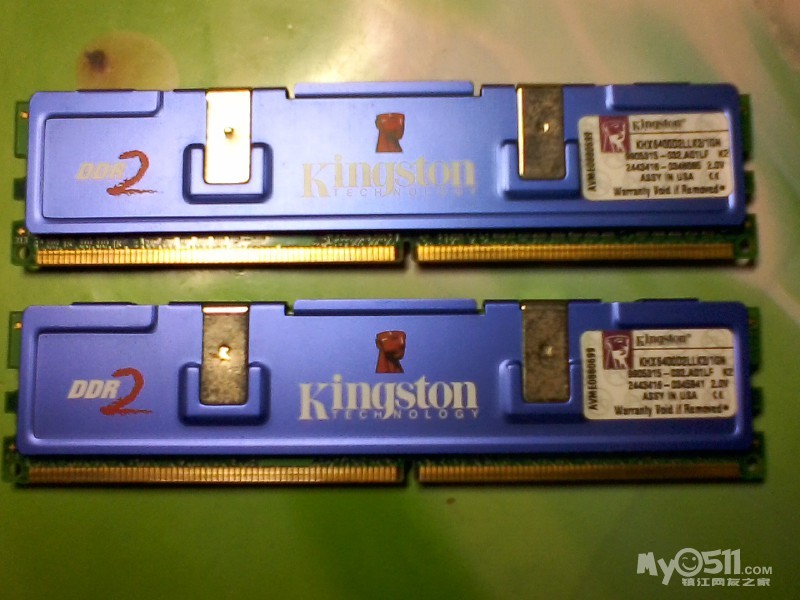 出两根<em>带马甲</em>的金士顿<em>内存条</em>-- - 电脑整机配件