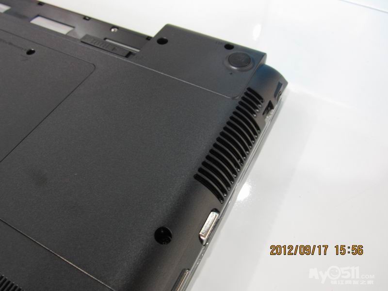 三星专卖店 好而不贵,2699元,三星双核独显本,