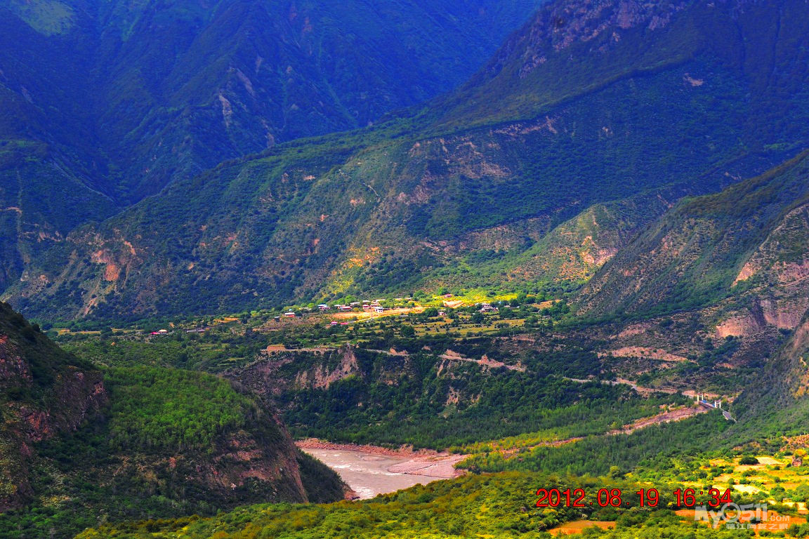 雅鲁藏布江大峡谷+景色很漂亮+可惜未见南迦