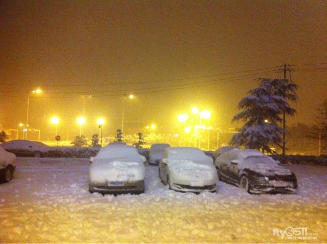 巿府应急办赶紧叫沿街单位出来扫雪啊 - 百姓话