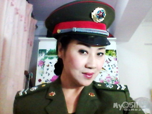 本人女50岁,想找一份帮公司开车的工作(本人自