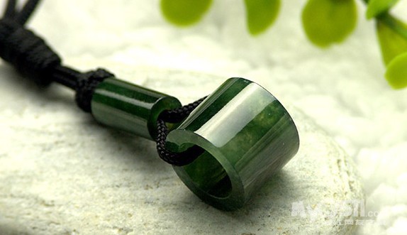 缅甸玉翡翠挂件保证A货带鉴定证书帮家里的朋