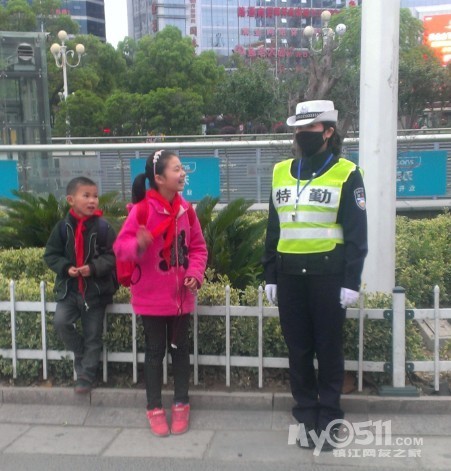 交警、特勤大战小P孩。哈哈 - 百姓话题 - 梦溪