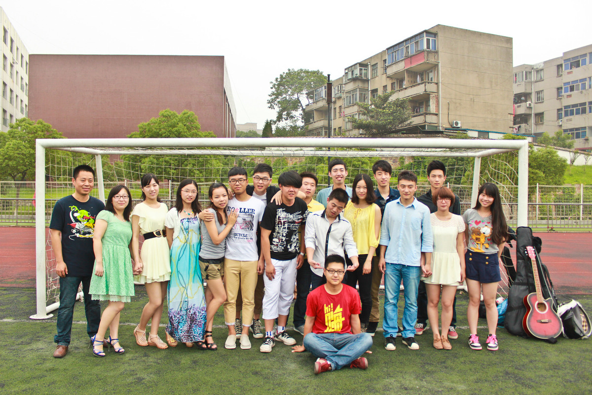 又是一年毕业时 -- 江苏科技大学南校区 - 视觉C