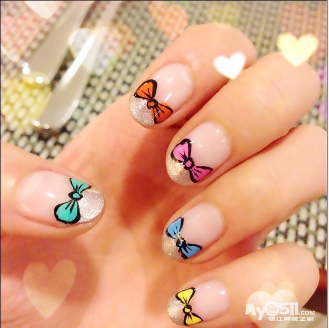 指恋美甲,女人美丽的选择,美甲、脱毛、烫种睫