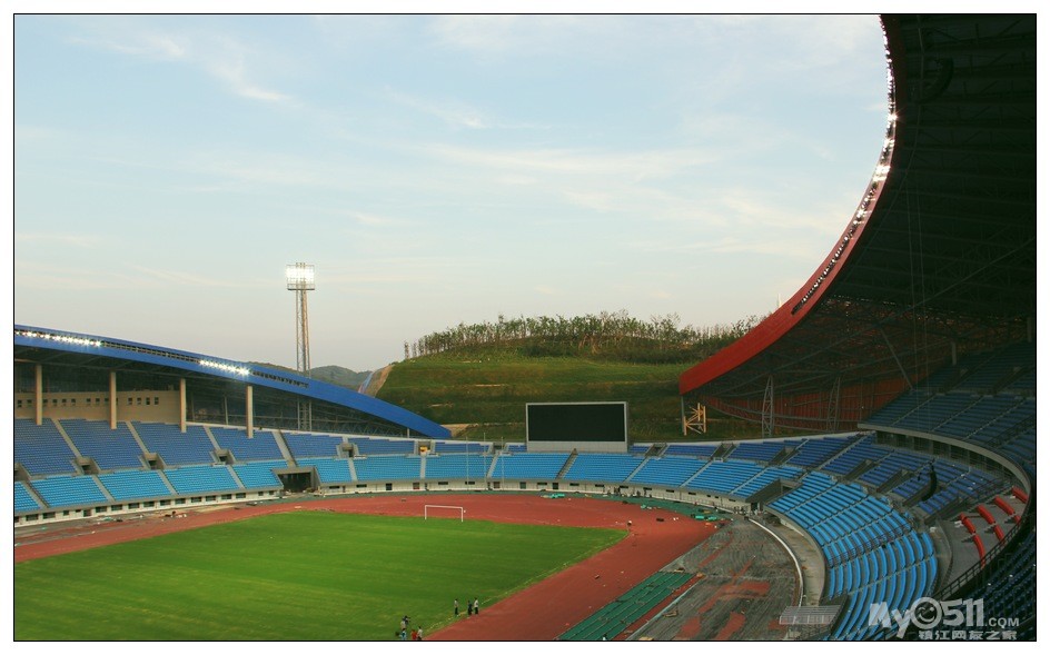 《体育会展中心掠影》 - 快乐老家 - 梦溪论坛 镇