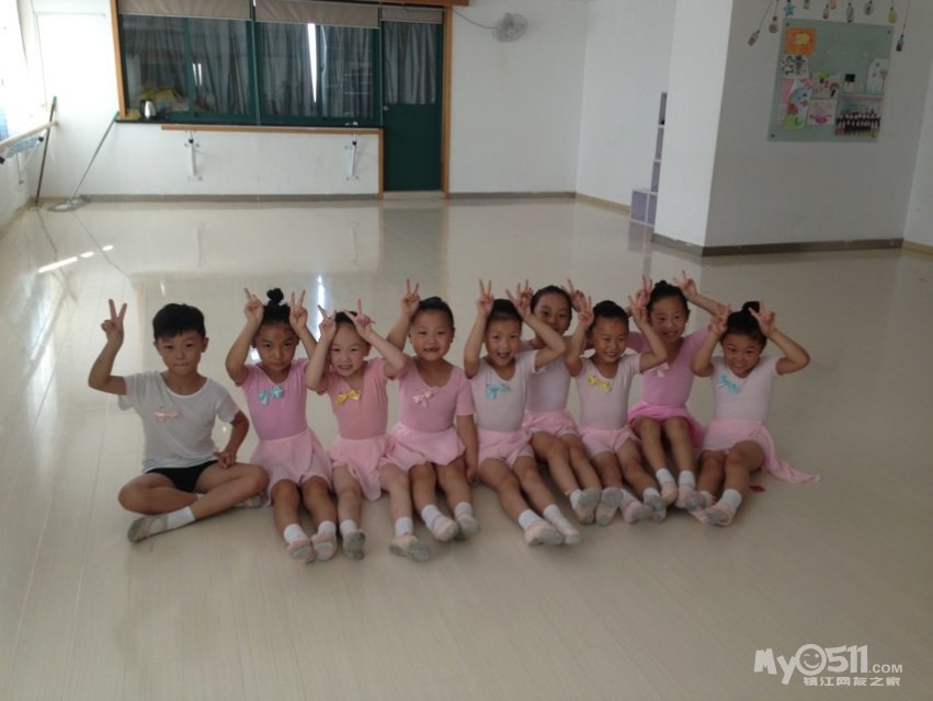 水蓝蓝<em>少儿舞蹈</em>龙发大厦20楼秋季班热招中,欢