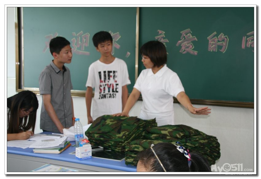 启梦一外 镇江一外8月31报道照片 - 家有学子