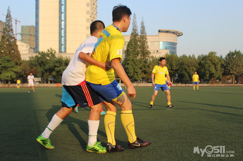 润清队陪练江大校队 - 聚焦足球 - 梦溪论坛 镇江