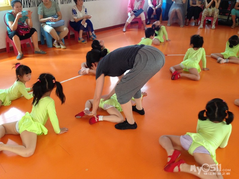 最新舞蹈考级现场 热烈祝贺孩子们顺利通过三