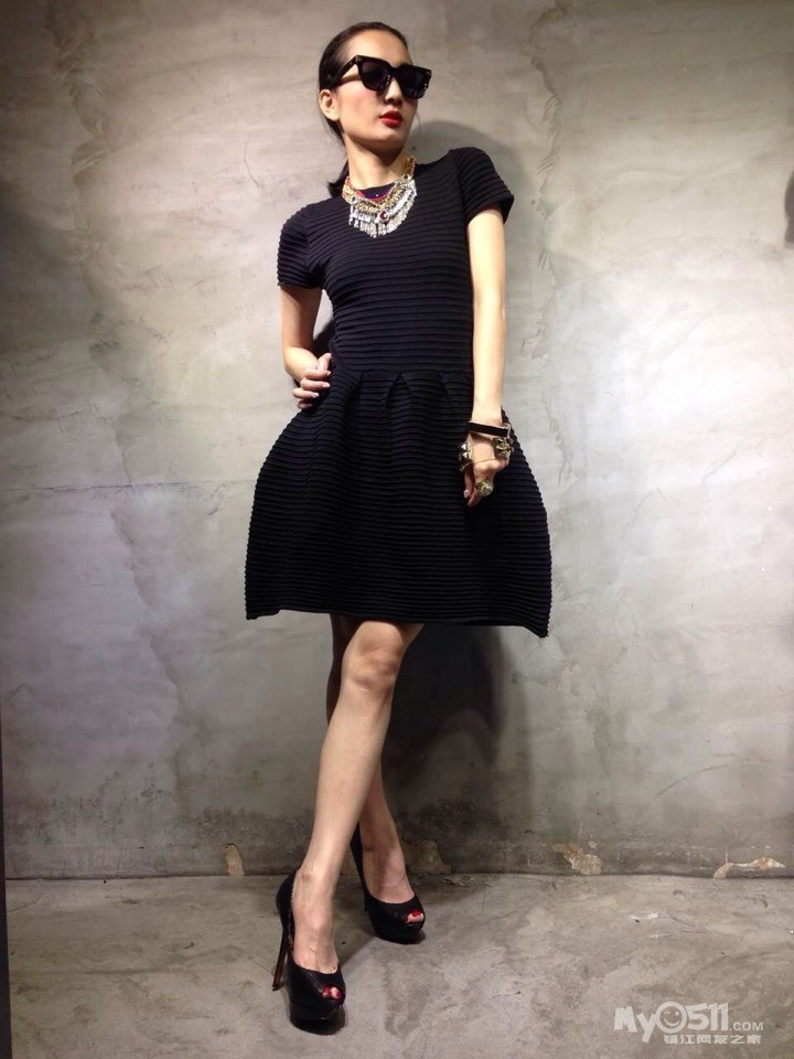 香港潮流服饰,<em>深圳</em>直发,<em>潮妹子</em>首选 - 服饰鞋帽