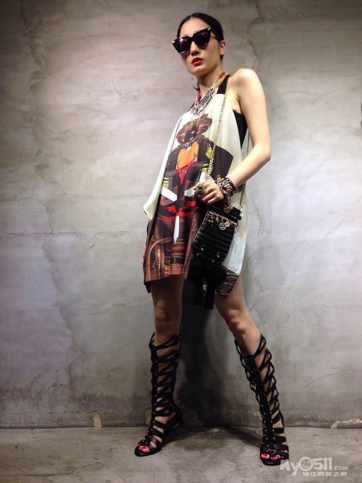 香港潮流服饰,<em>深圳</em>直发,<em>潮妹子</em>首选 - 服饰鞋帽