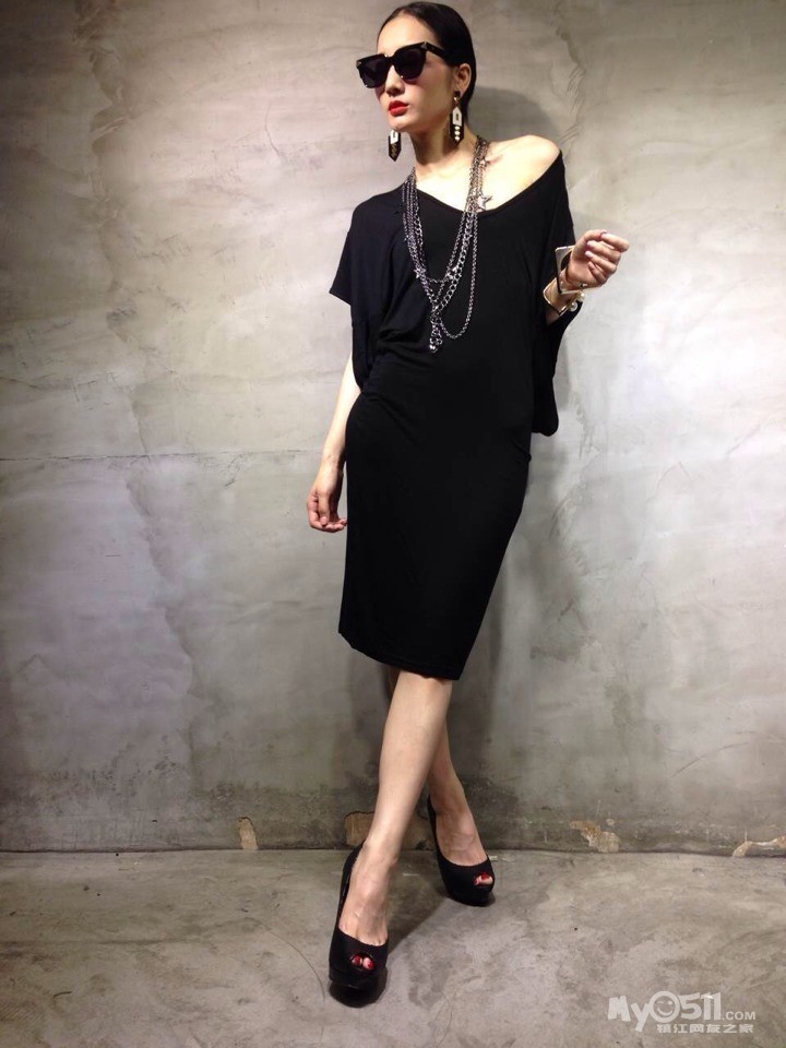 香港潮流服饰,<em>深圳</em>直发,<em>潮妹子</em>首选 - 服饰鞋帽