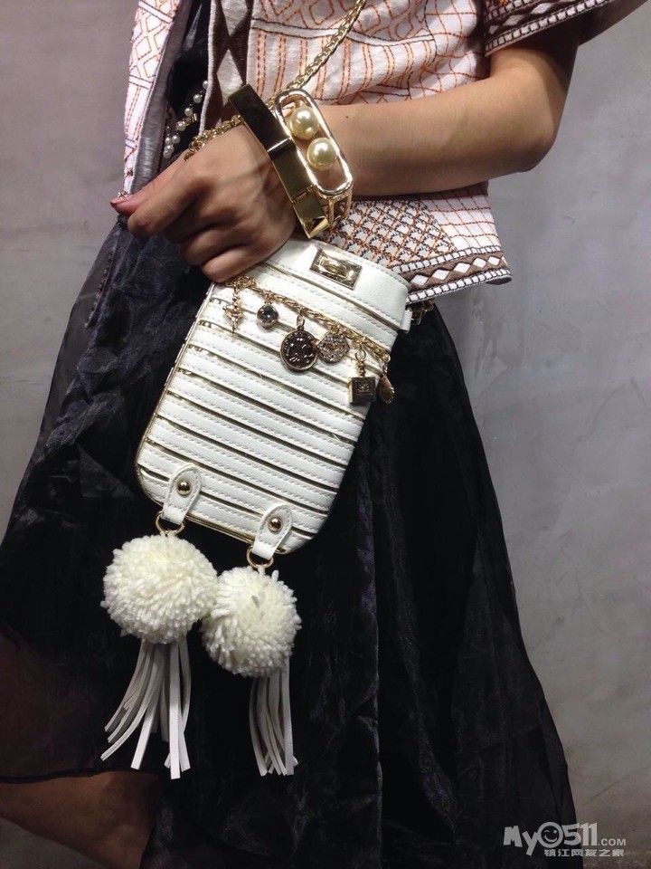 香港潮流服饰,<em>深圳</em>直发,<em>潮妹子</em>首选 - 服饰鞋帽