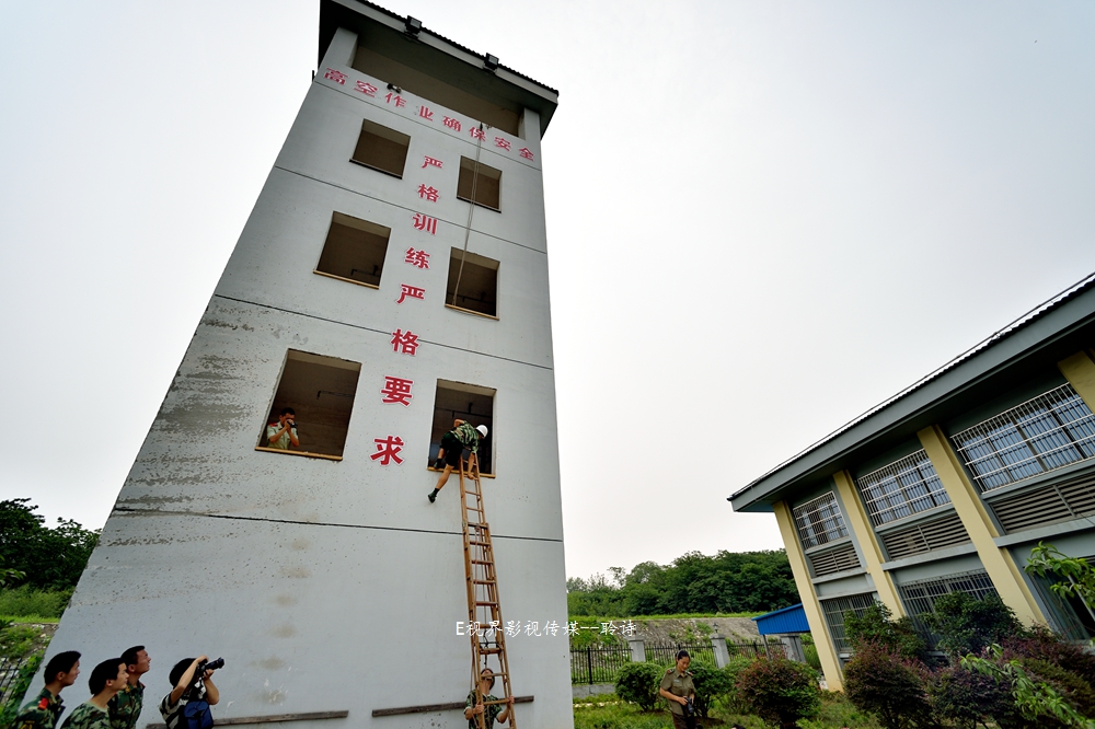 --走进消防大队感受警营生活--- - 镜头里的镇江