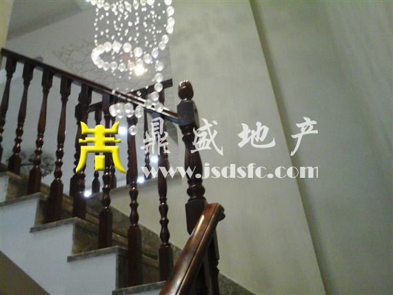 徐新城周边 XF万科蓝山197平1楼带半地下室豪