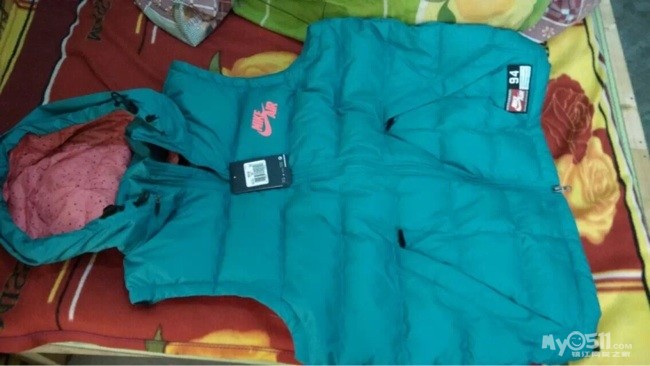 耐克工厂店正品代购。工厂店新品。价格公道。