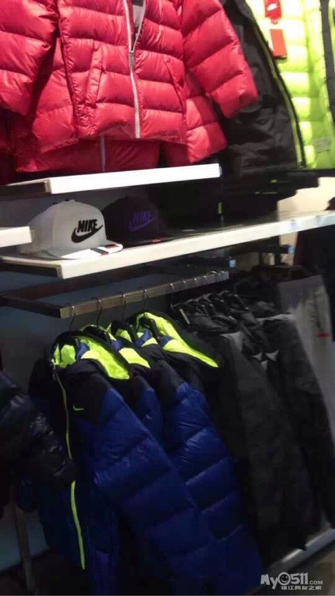 耐克工厂店正品代购。工厂店新品。价格公道。