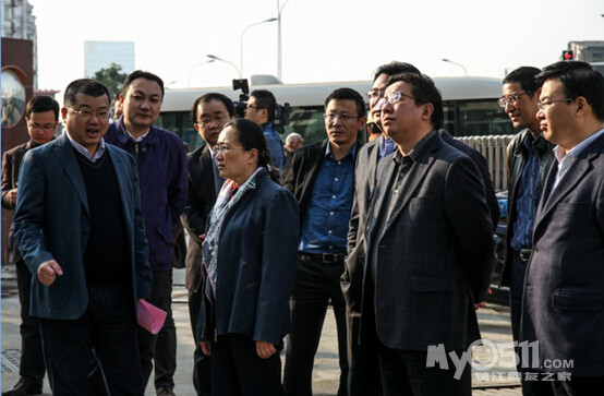 市长市领导,副市长雷志强带领镇江市相关部门负责人莅临领城国际项目