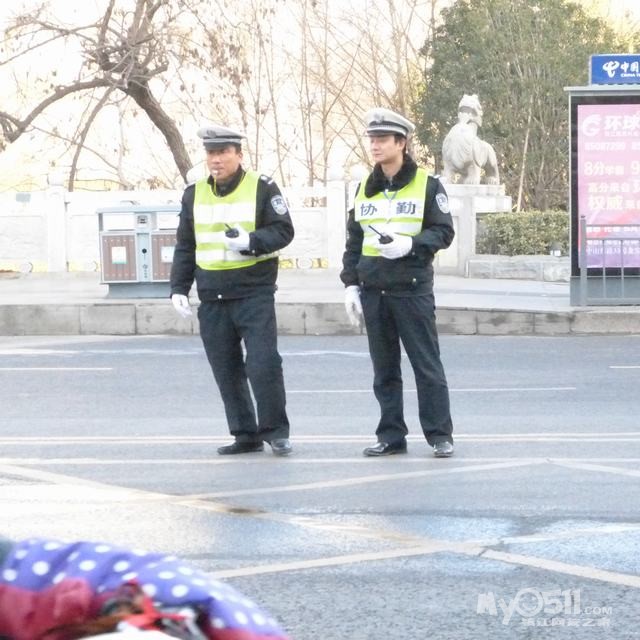 www.shanpow.com_写交警无私奉献的段落。