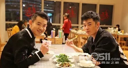 假国内游福利!随便吃个饭就能撞见心仪明星 - 