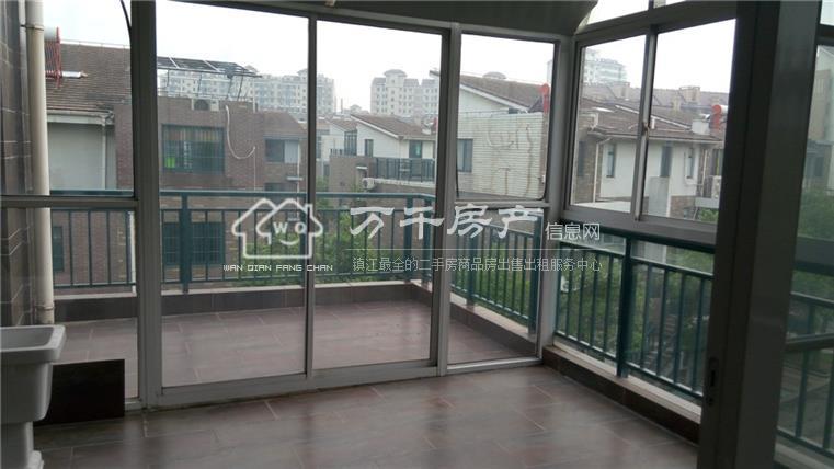 学府 东城绿洲边户联排235高装中央空调地下室