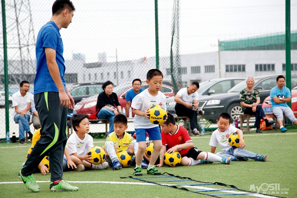 挚友亲子足球节圆满成功! - 聚焦足球 - 梦溪论坛