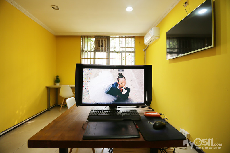 花菱时尚修图培训机构八月暑期班火热报名中 