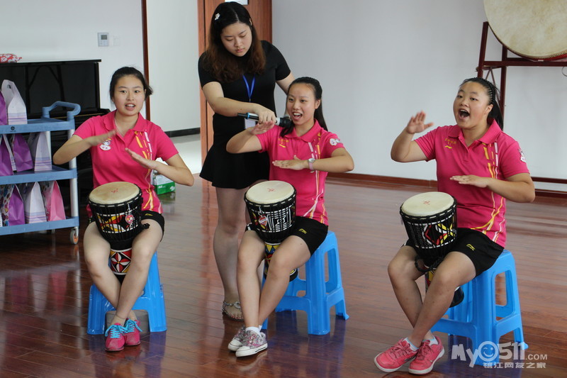 市残疾人托养中心举办小善大爱 关爱弱势爱心