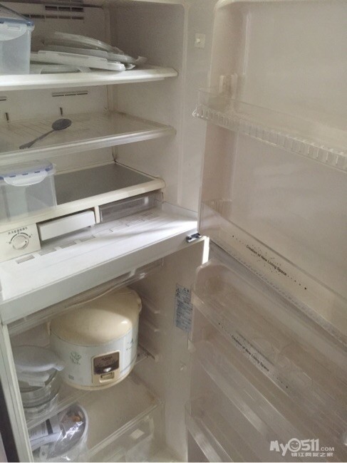 二手冰箱400元转让,联系电话18752973379,非