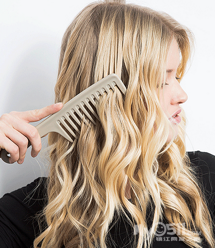 被戳中!长头发女孩最容易犯的5个错误 - 女性天