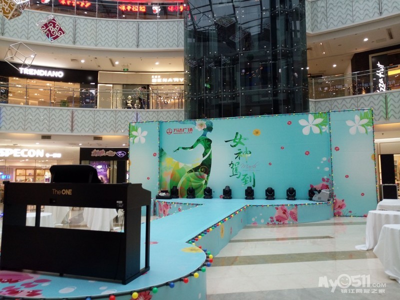 The One智能钢琴教室万达店 预约免费上体验课