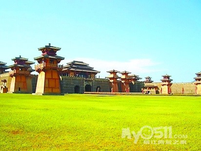 暑期自组团:湖州仁皇山、横店影视城、梦幻谷