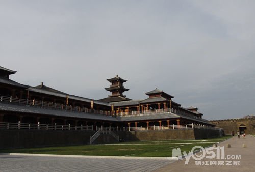 暑期自组团:湖州仁皇山、横店影视城、梦幻谷