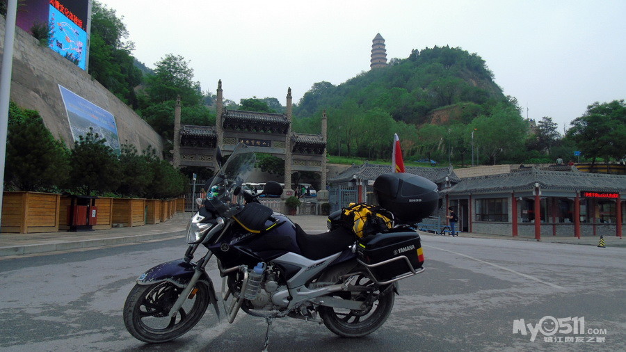 4位60岁以上老人 革命圣地延安行 镇江中老年