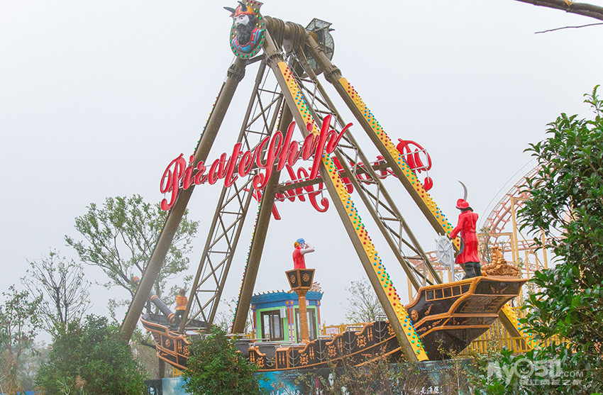 镇江人自己的游乐园,超长的888极速过山车、摩