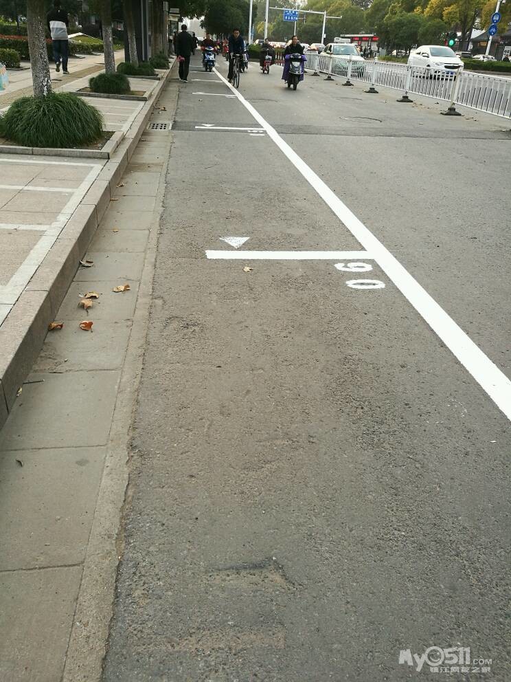 占用慢车道路划线收费归哪个部门管理 - 百姓话