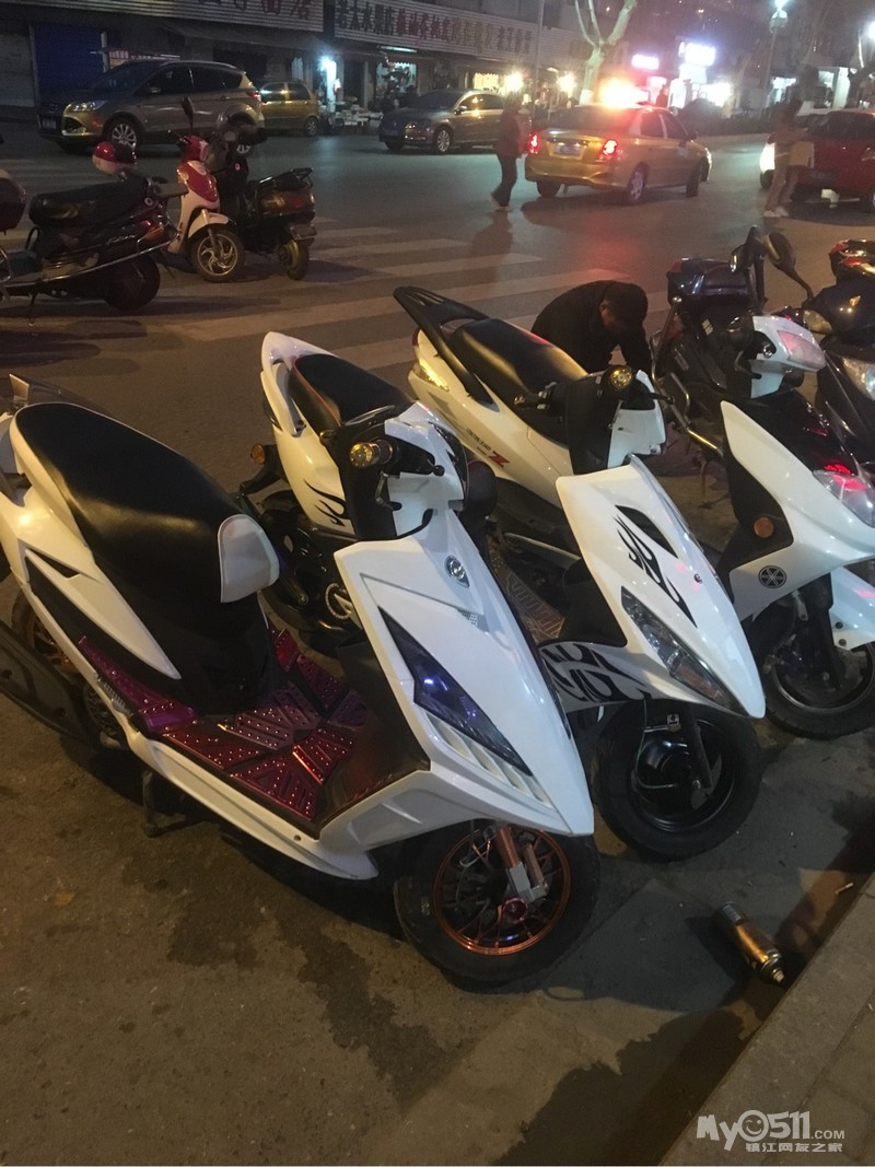 98成新摩托车、可以0首付分期付款、手机号微