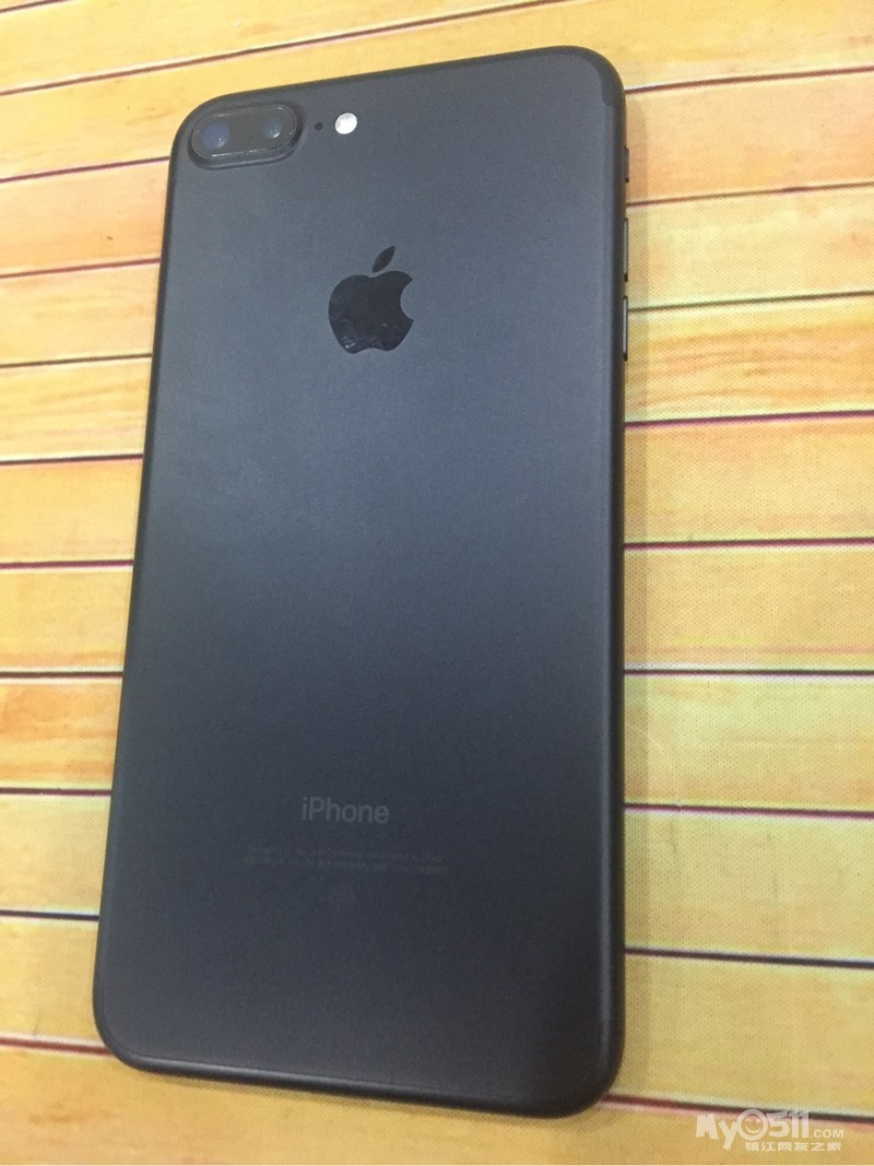 苹果7P磨砂黑32g国行九八新只要四千多 - 手机