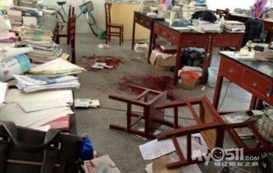 湖南警方:高三学生刺死班主任 涉故意杀人罪被